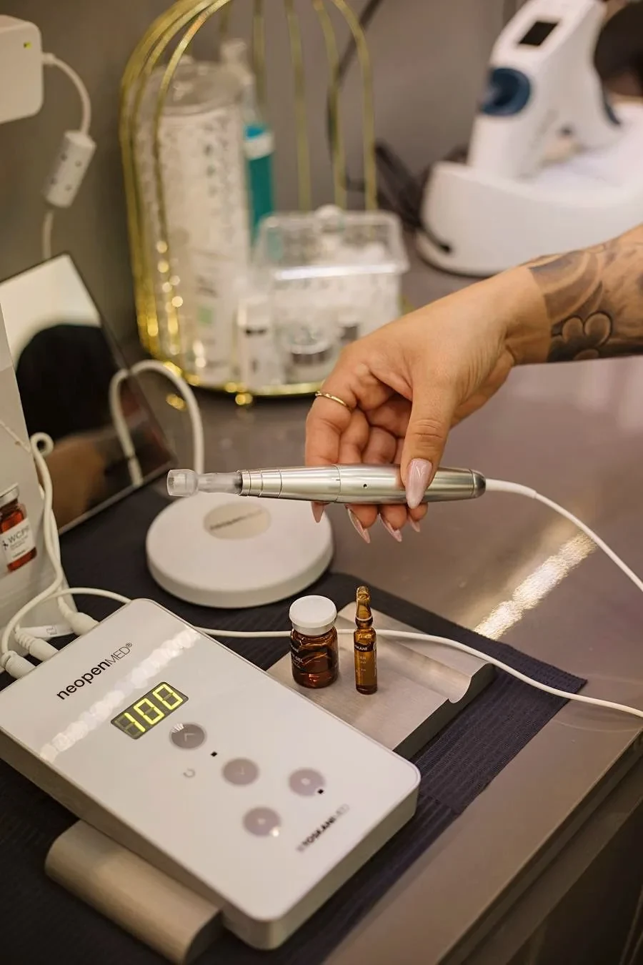 Cartuchos estériles de microneedling antes del tratamiento